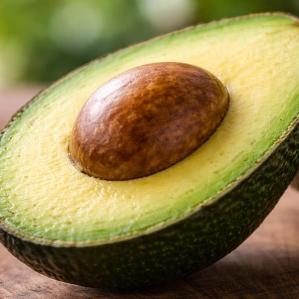 avocat-coupe-chair-verte-cremeuse